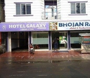 Hotel Galaxy International Koch Bihār Exteriör bild