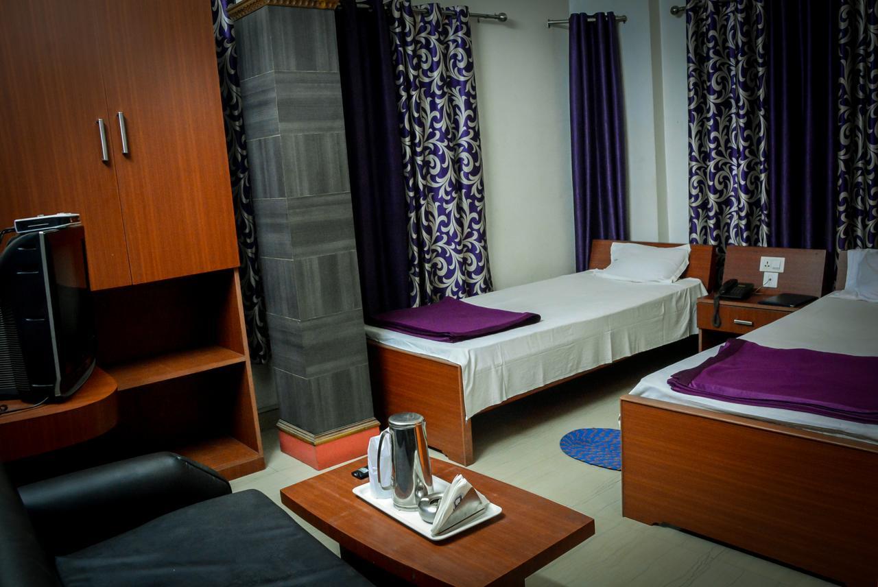 Hotel Galaxy International Koch Bihār Exteriör bild